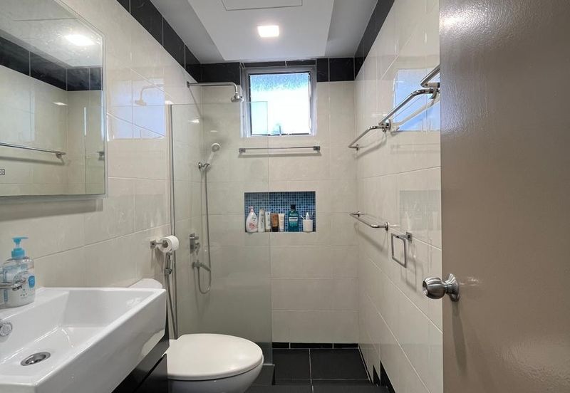 Platinum Hill Condo Pv8