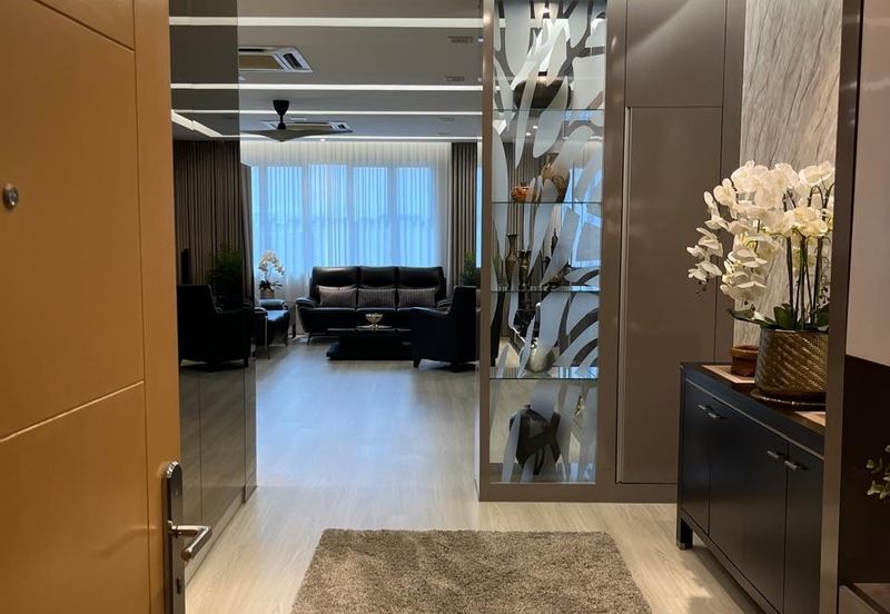 Platinum Hill Condo Pv8