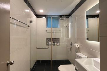 Platinum Hill Condo Pv8