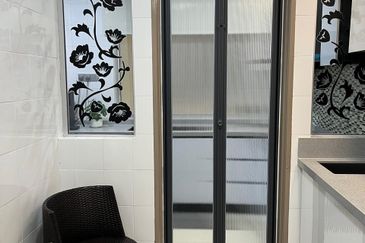 Platinum Hill Condo Pv8