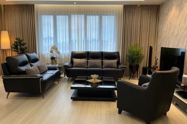 Platinum Hill Condo Pv8