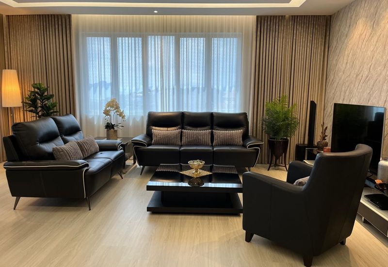 Platinum Hill Condo Pv8