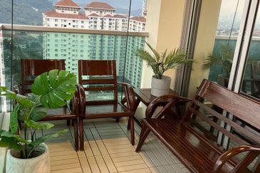 Platinum Hill Condo Pv8