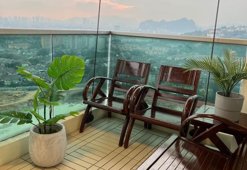 Platinum Hill Condo Pv8