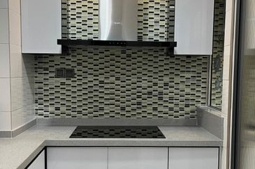 Platinum Hill Condo Pv8