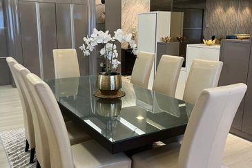 Platinum Hill Condo Pv8