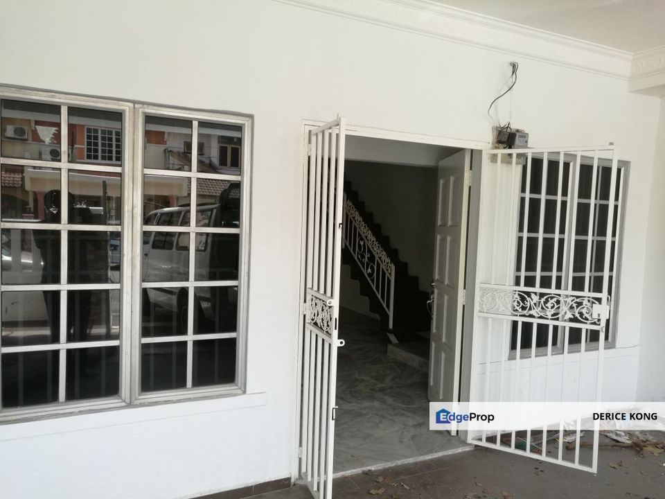 2 Storey Terrace House Taman Puchong Perdana Selangor, Selangor, Puchong