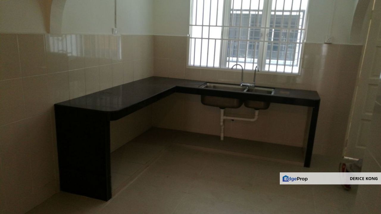 2 Storey Terrace House Taman Puchong Perdana Selangor, Selangor, Puchong