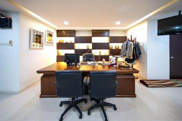 City Garden Commercial Centre