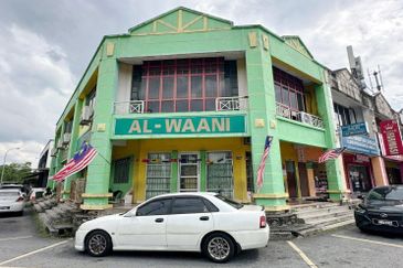 Bandar Tun Hussein Onn