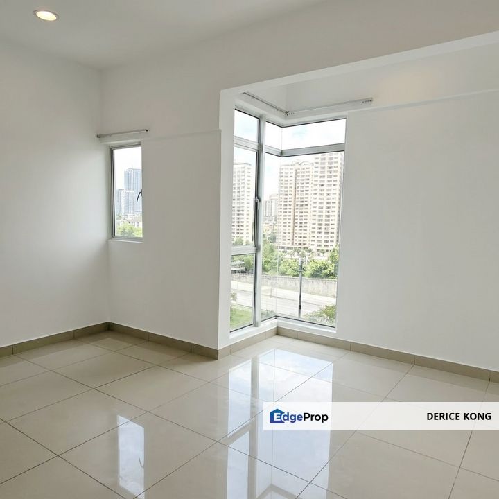 Kiara Residence 2 walking distance to LRT station, Kuala Lumpur, Bukit Jalil