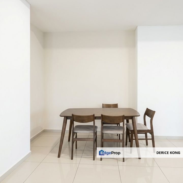 Walk to Mall and MRT Kota Damansara, Petaling Jaya, Selangor, Kota Damansara