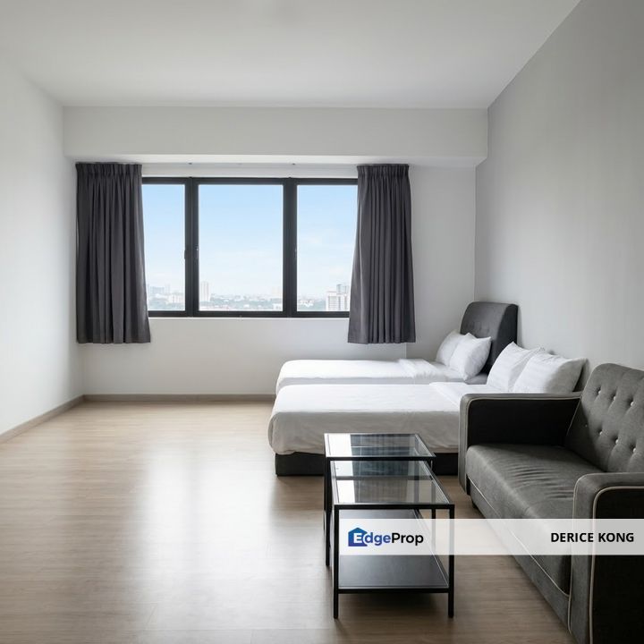 Walk to Mall and MRT Kota Damansara, Petaling Jaya, Selangor, Kota Damansara