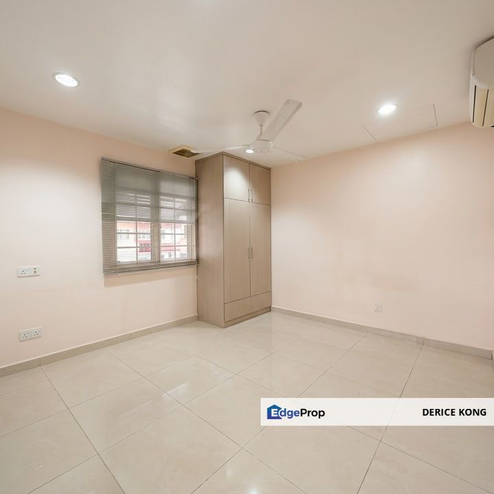 FREEHOLD, Seksyen 22 Petaling Jaya Semi D for Sale, Renovated, Well Kept, Selangor, Petaling Jaya