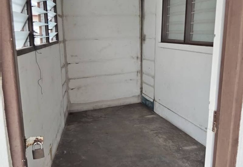 Ipoh Big Land Single Sty Bungalow Ideal For Own Rebuilt/ Renovation !