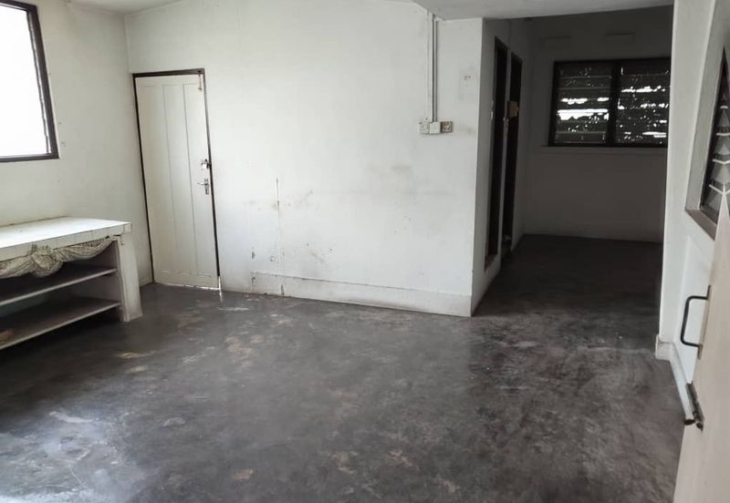 Ipoh Big Land Single Sty Bungalow Ideal For Own Rebuilt/ Renovation !