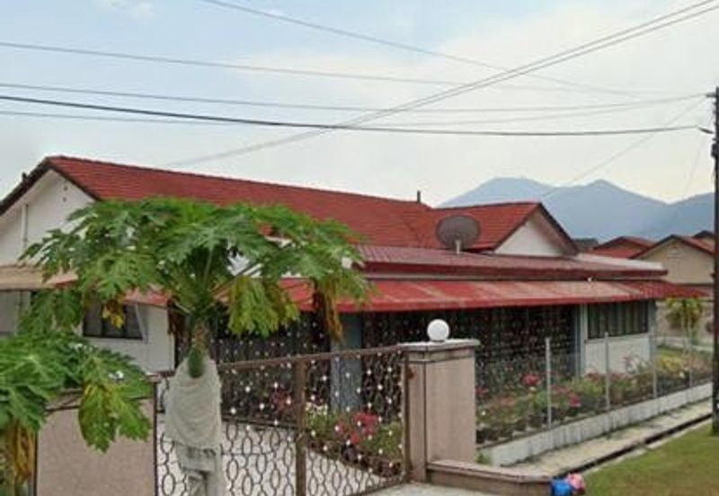 Ipoh Big Land Single Sty Bungalow Ideal For Own Rebuilt/ Renovation !