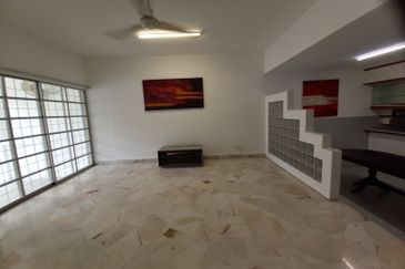 2 Storey Gated/ Guarded Extd Intermediate For Sale @ Wangsa Baiduri Subang Jaya Selangor!