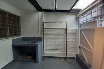 2 Storey Gated/ Guarded Extd Intermediate For Sale @ Wangsa Baiduri Subang Jaya Selangor!