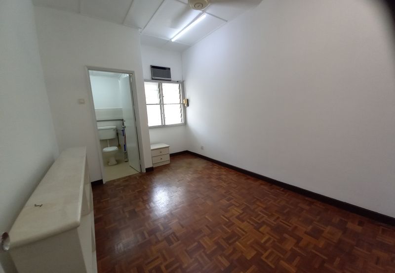 2 Storey Gated/ Guarded Extd Intermediate For Sale @ Wangsa Baiduri Subang Jaya Selangor!