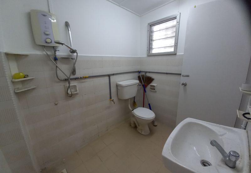 2 Storey Gated/ Guarded Extd Intermediate For Sale @ Wangsa Baiduri Subang Jaya Selangor!