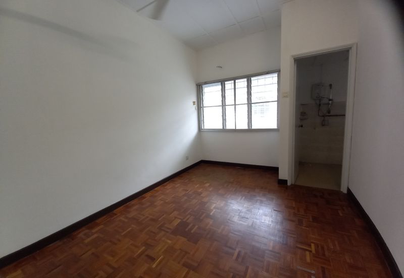 2 Storey Gated/ Guarded Extd Intermediate For Sale @ Wangsa Baiduri Subang Jaya Selangor!