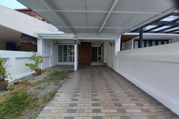 2 Storey Gated/ Guarded Extd Intermediate For Sale @ Wangsa Baiduri Subang Jaya Selangor!