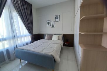 Pandora @ Tropicana Metropark