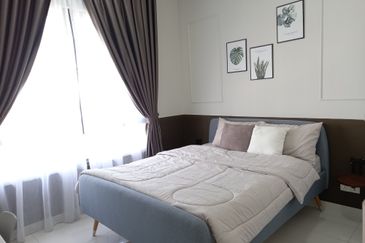 Pandora @ Tropicana Metropark