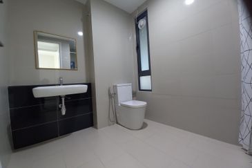 Pandora @ Tropicana Metropark