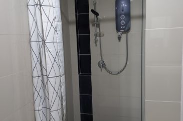 Pandora @ Tropicana Metropark