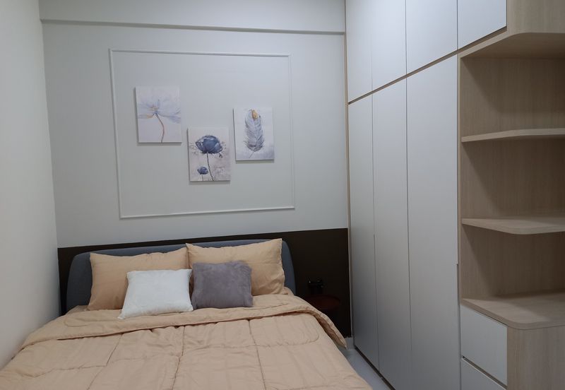 Pandora @ Tropicana Metropark