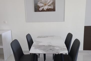 Pandora @ Tropicana Metropark