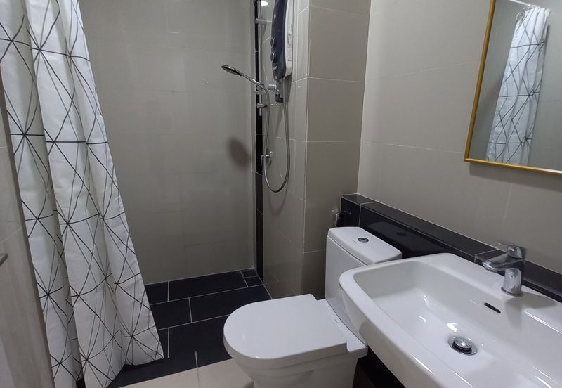 Pandora @ Tropicana Metropark