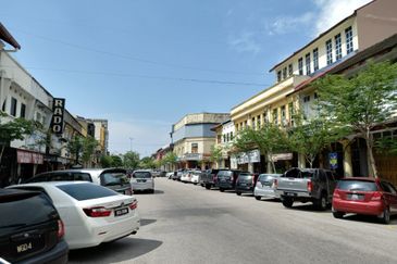 2.5 Storey Shop At Kota Bharu ,Kelantan For Sale !