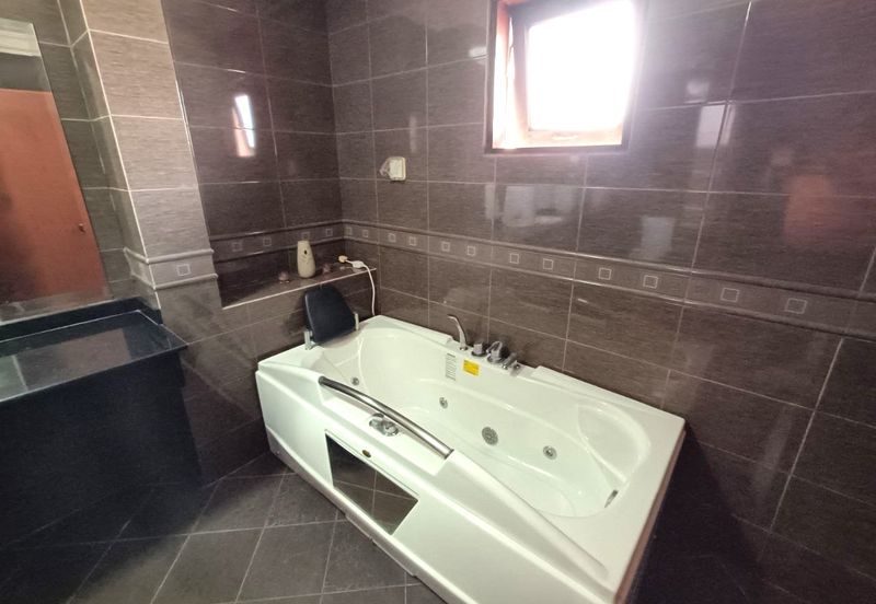 Taman Amanputra, Puchong South