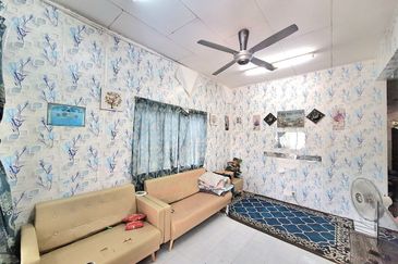 Pulau Indah ( Pulau Lumut )