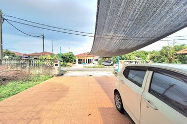 Pulau Indah ( Pulau Lumut )