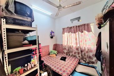 Pulau Indah ( Pulau Lumut )