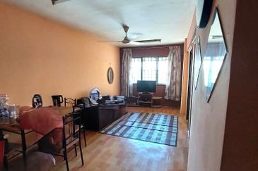 Pangsapuri Putra Damai