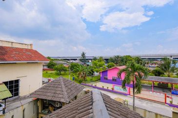 Kampung Melayu Subang Tambahan