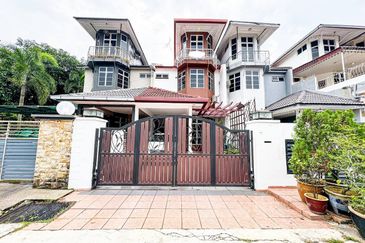 NON BUMI LOT | 2.5 Storey Terrace Bukit Utama, Bukit Antarabangsa Ampang