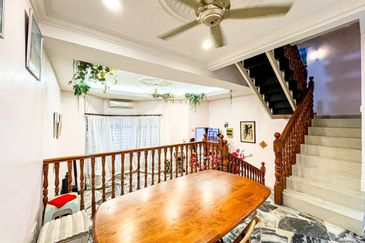 NON BUMI LOT | 2.5 Storey Terrace Bukit Utama, Bukit Antarabangsa Ampang