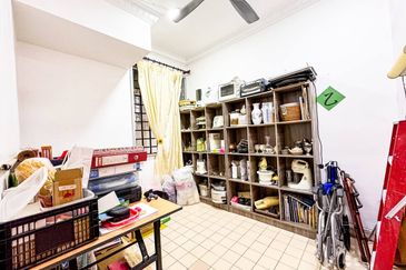 NON BUMI LOT | 2.5 Storey Terrace Bukit Utama, Bukit Antarabangsa Ampang