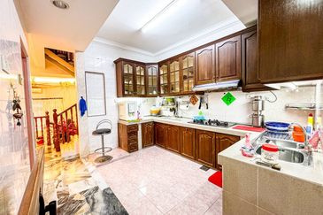 NON BUMI LOT | 2.5 Storey Terrace Bukit Utama, Bukit Antarabangsa Ampang