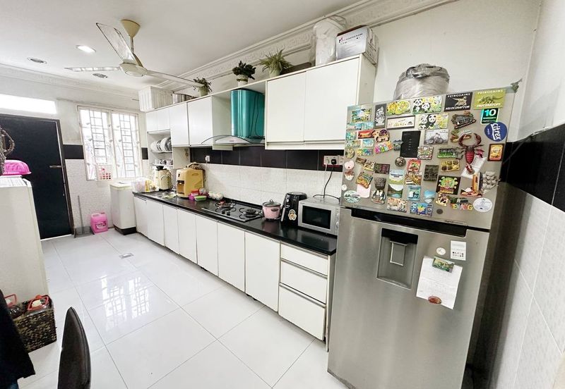 Seksyen 32, Shah Alam