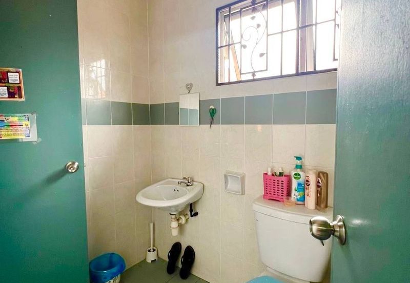 Seksyen 33, Shah Alam