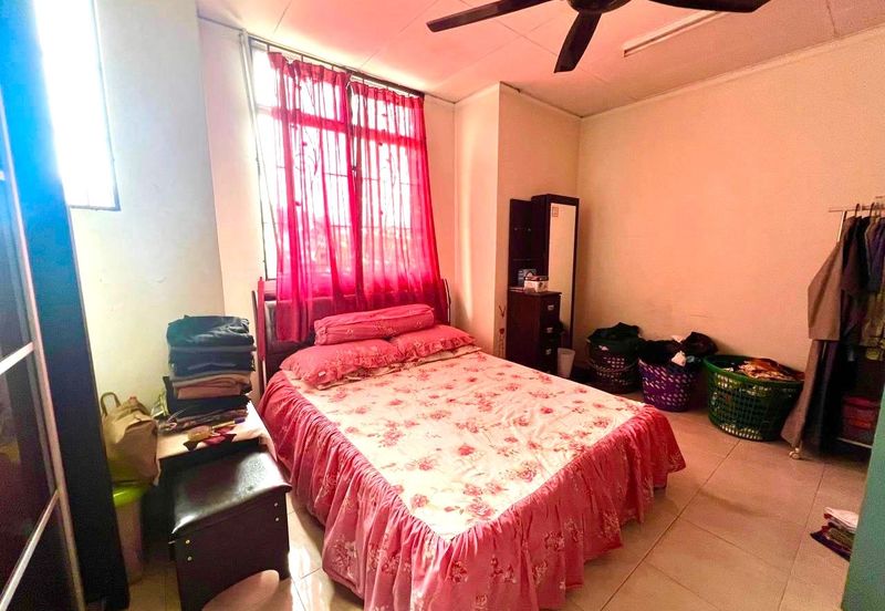 Seksyen 33, Shah Alam