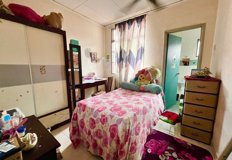 Seksyen 33, Shah Alam