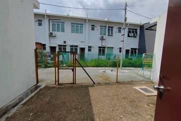 NEAR PLAYGROUND | Double Storey Terrace House Maple Hillpark Puncak Alam
